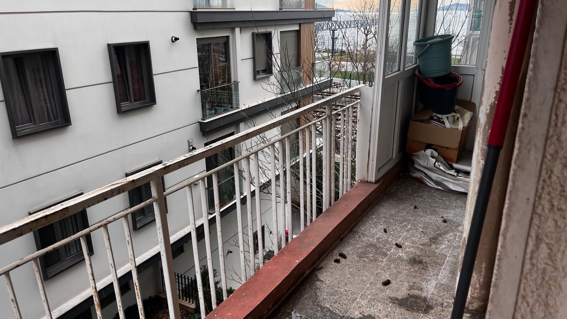 1. Balkon