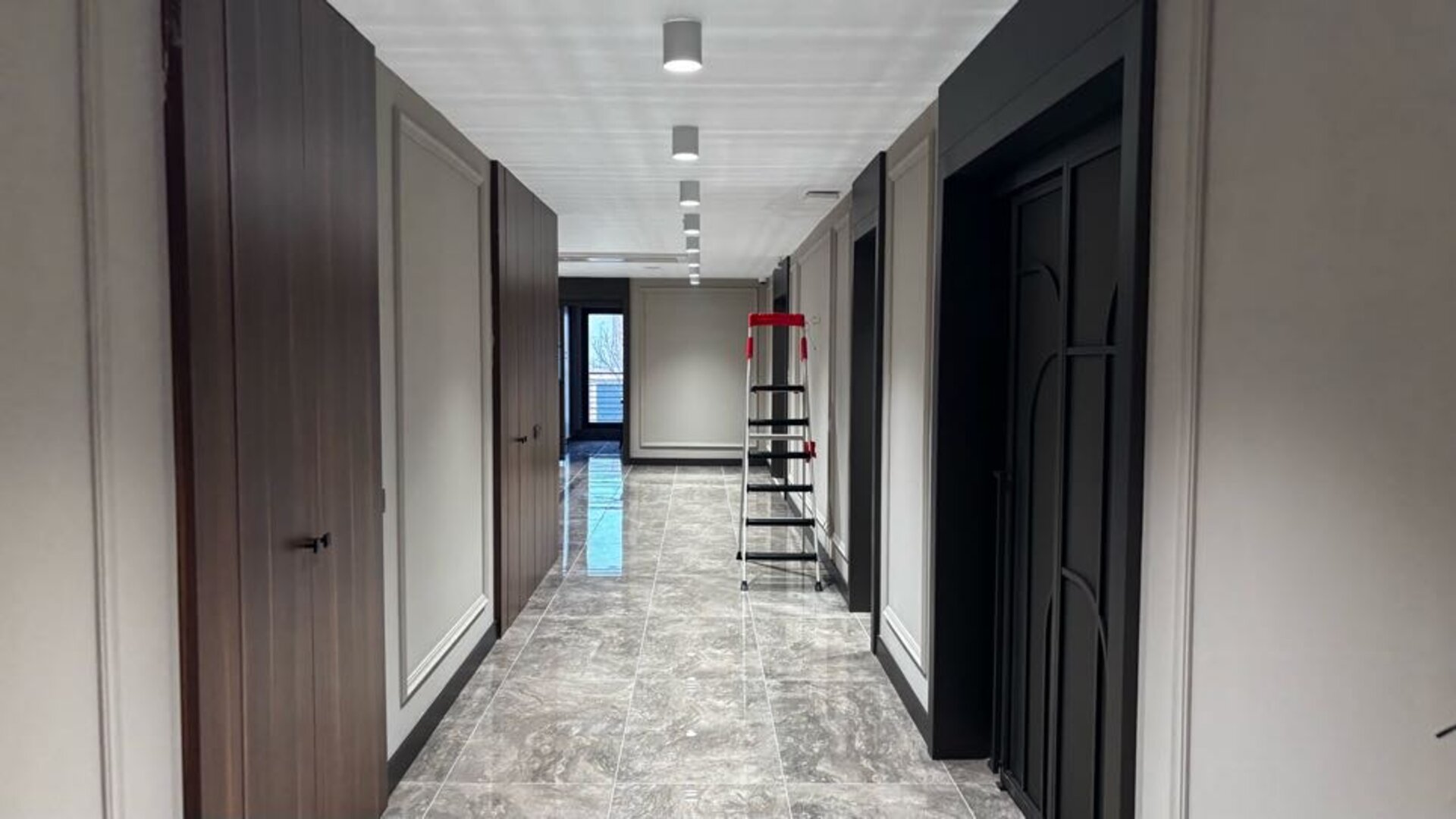 Antre/Giriş Holü