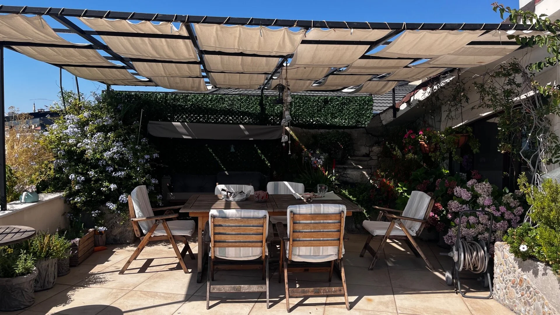 1. Balkon