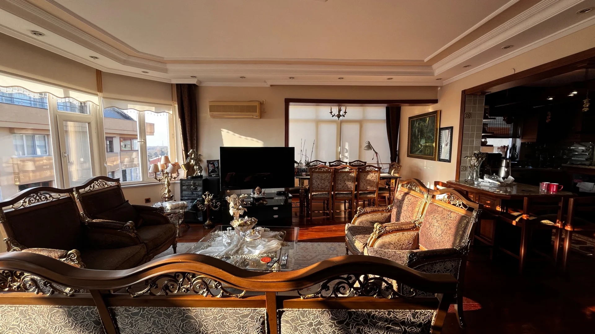 Salon