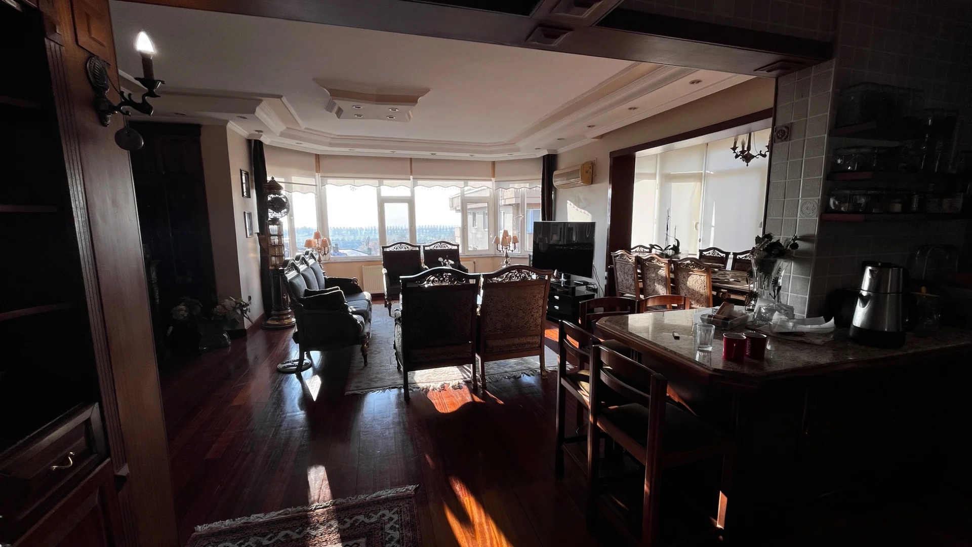 Salon