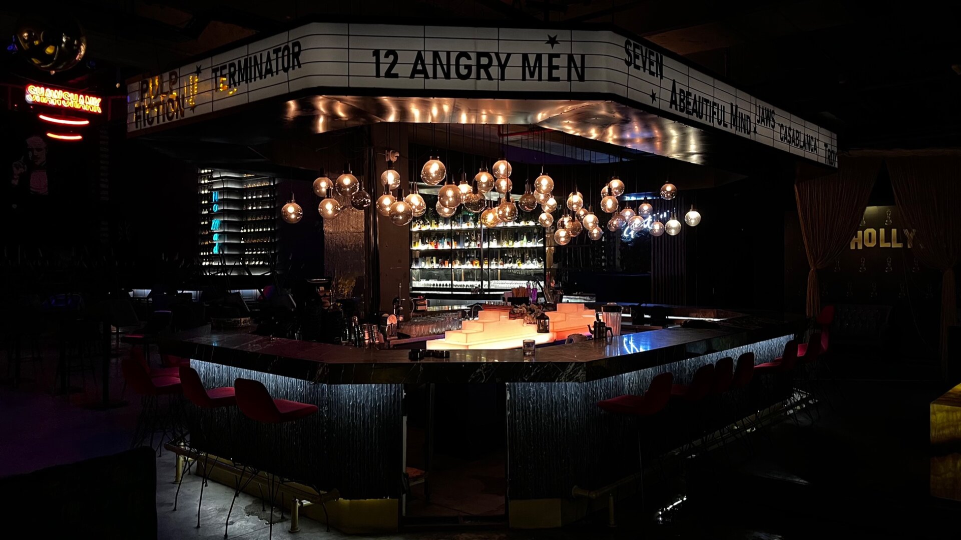 Bar