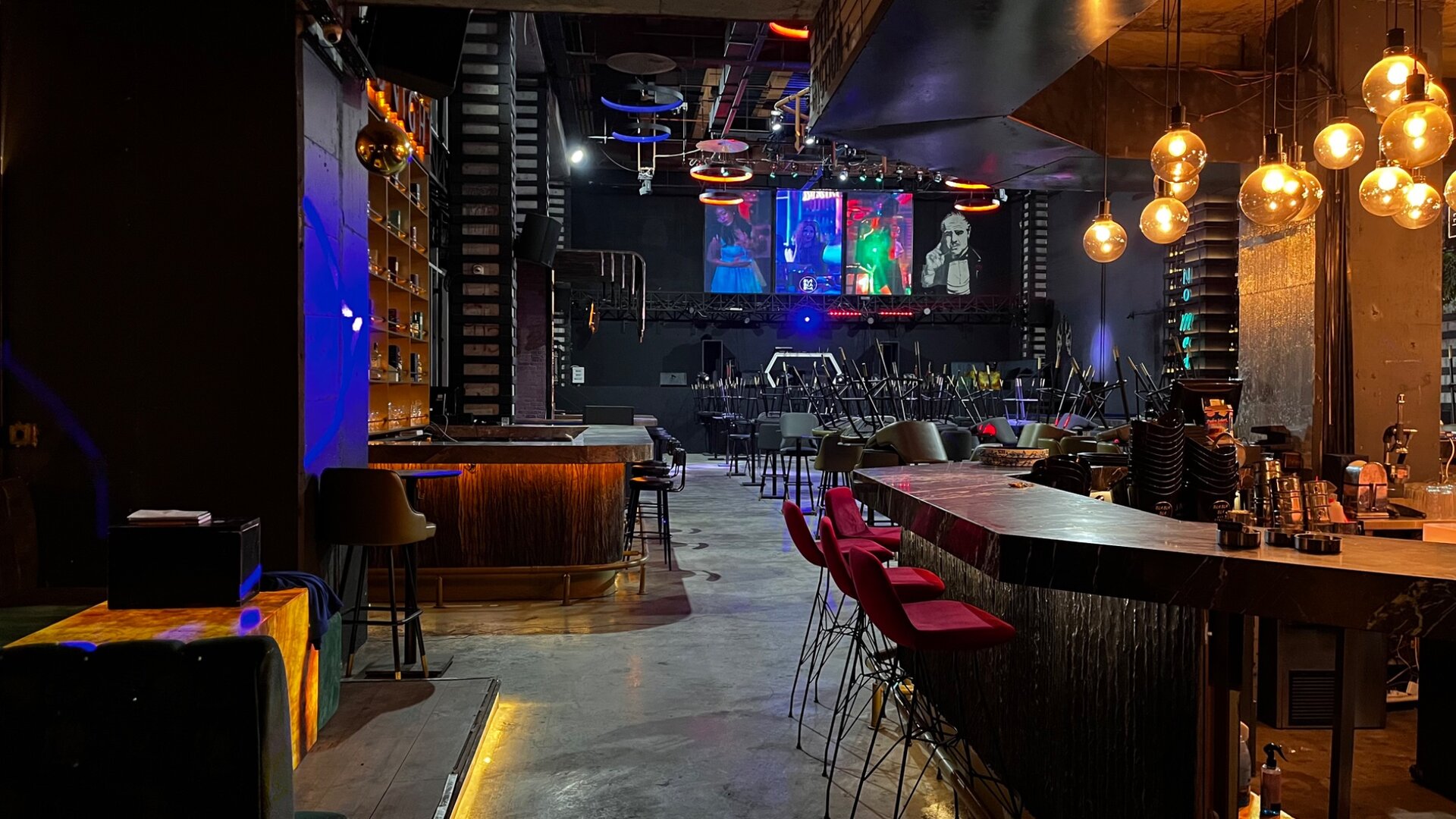 Bar