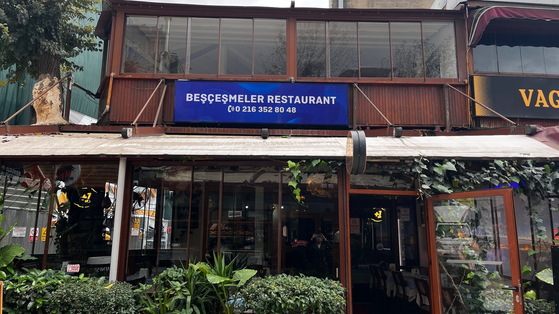 Giriş Kapısı
