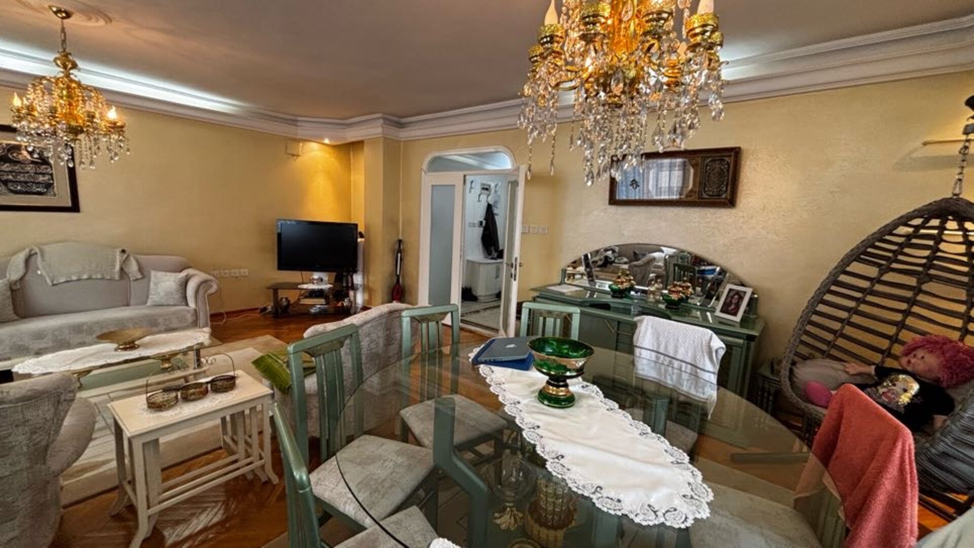 Salon